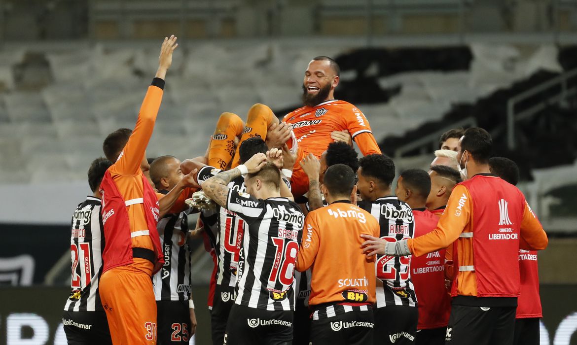  Atlético-MG supera Boca nos pênaltis e avança na Libertadores