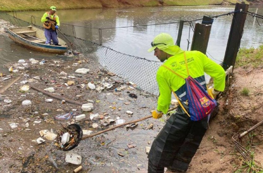  Prefeitura de Vila Velha retira 882 toneladas de resíduos irregulares dos canais este ano